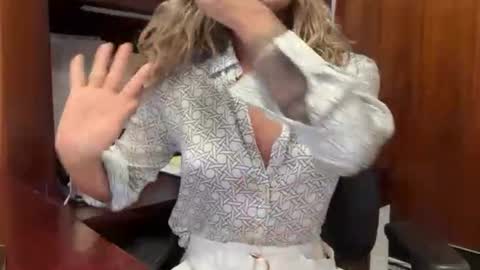 madame_andi online show from June 8, 2026, 12:05 pm