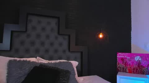  madame lilith  online show from September 16, 2025, 1:34 pm