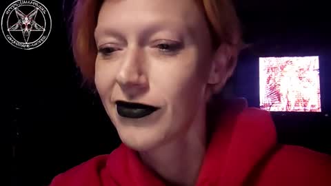 Snapshot of madame_lucifer chatting on October 7, 2025, 6:43 am Madame Lucifer online show from October 7, 2025, 6:43 am