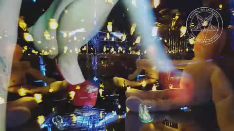 Snapshot of madame_lucifer chatting on October 27, 2025, 5:50 pm Madame Lucifer online show from October 27, 2025, 5:50 pm