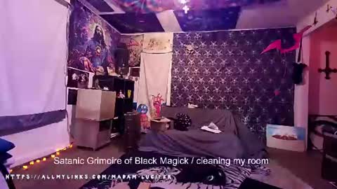 Madame Lucifer online show from July 23, 2026, 12:02 am