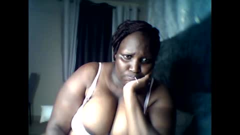 madame_pleasure40 online show from May 10, 2026, 2:39 am