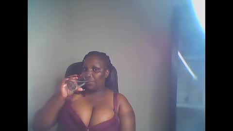 madame_pleasure40 online show from May 12, 2026, 5:26 am