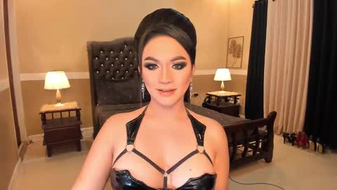Snapshot of madammistressdominatrixxx chatting on March 1, 2025, 11:26 pm Alison Kloss online show from March 1, 2025, 11:26 pm