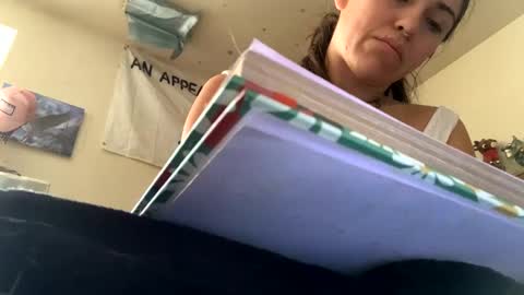 SummerPeach online show from December 7, 2024, 4:58 pm