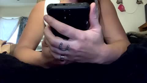 SummerPeach online show from December 31, 2024, 11:28 pm