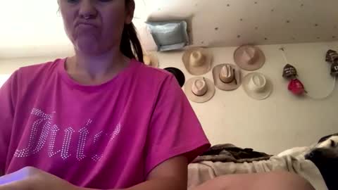 SummerPeach online show from January 9, 2025, 4:49 pm