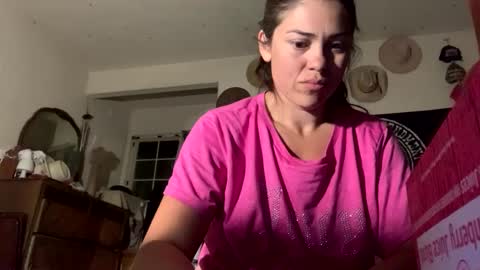 SummerPeach online show from January 28, 2025, 5:11 am