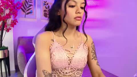 maddie_t18 online show from March 6, 2026, 11:39 am