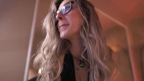 Snapshot of maddiebryggs chatting on July 3, 2026, 6:36 pm Maddie online show from July 3, 2026, 6:36 pm