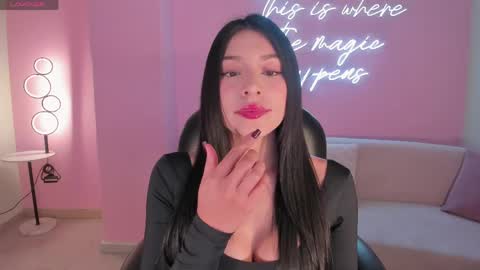 Snapshot of maddisontaylor chatting on May 3, 2026, 5:19 pm Maddison online show from May 3, 2026, 5:19 pm