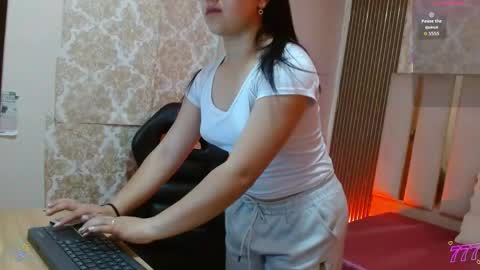 maddisson_tay online show from April 30, 2026, 11:49 am