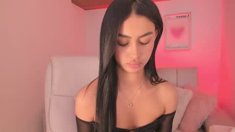 Snapshot of maddy_bronw chatting on September 16, 2025, 11:17 pm Maddy online show from September 16, 2025, 11:17 pm