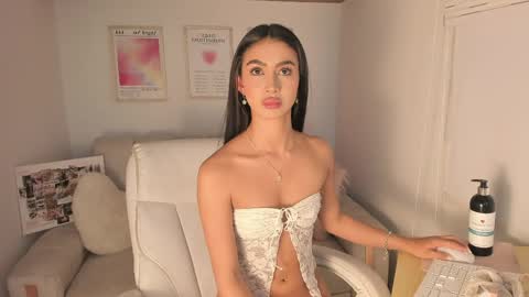 Maddy online show from April 17, 2026, 12:35 am