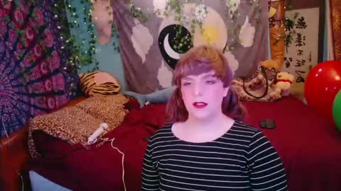 Snapshot of maddy_cat chatting on October 17, 2025, 3:14 pm Maddy Cat online show from October 17, 2025, 3:14 pm