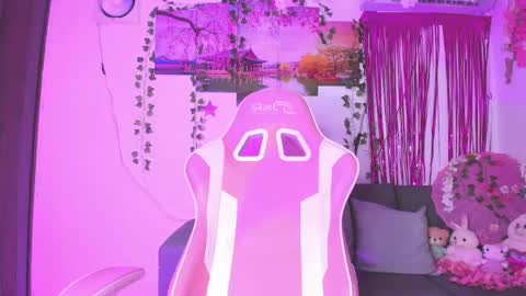 Snapshot of maddy_kraviiz chatting on January 28, 2025, 5:22 am Maddy3 online show from January 28, 2025, 5:22 am