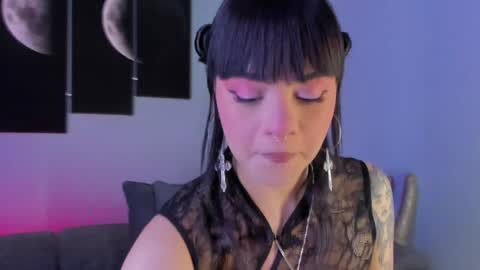 Maddy  online show from January 8, 2025, 9:01 pm