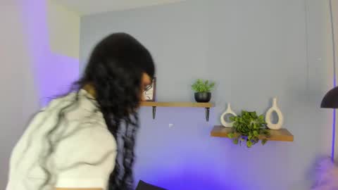 Snapshot of maddy_walker chatting on November 18, 2025, 12:09 pm Maddy online show from November 18, 2025, 12:09 pm