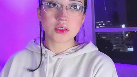   Please followme and rate me your thumbs up online show from November 13, 2025, 11:58 pm