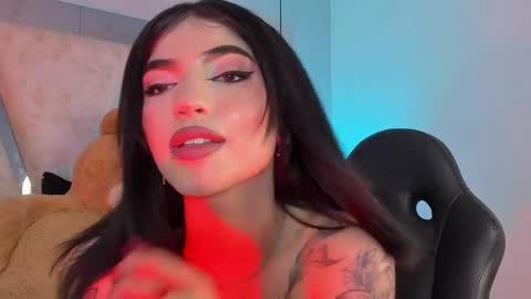 Snapshot of maddyperez8 chatting on May 27, 2026, 1:57 am BELLA online show from May 27, 2026, 1:57 am