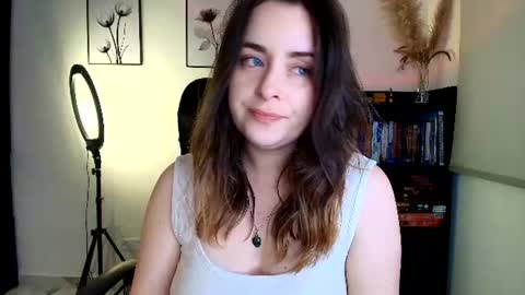 madelamee online show from July 22, 2026, 12:02 am