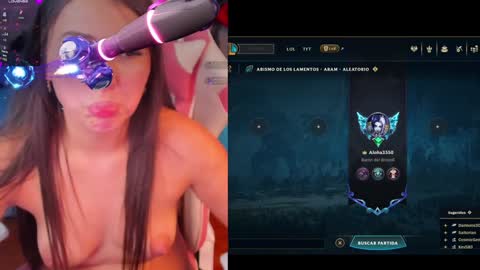 Snapshot of madeleine_shinobi chatting on January 22, 2025, 2:48 am Emily Only Fans online show from January 22, 2025, 2:48 am