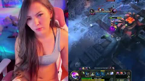 Snapshot of madeleine_shinobi chatting on February 22, 2025, 12:16 am Emily Only Fans online show from February 22, 2025, 12:16 am