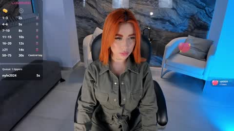 Snapshot of madelinefox_ chatting on January 21, 2025, 8:41 am Madeline online show from January 21, 2025, 8:41 am