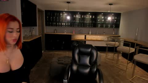 Snapshot of madelinefox_ chatting on September 26, 2025, 10:19 am Madeline online show from September 26, 2025, 10:19 am