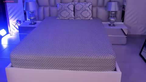 Snapshot of madelinefox_ chatting on October 8, 2025, 8:56 am Madeline online show from October 8, 2025, 8:56 am