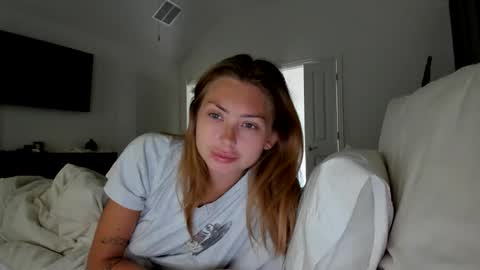 Snapshot of madirose69 chatting on June 8, 2026, 3:34 pm mari rose online show from June 8, 2026, 3:34 pm