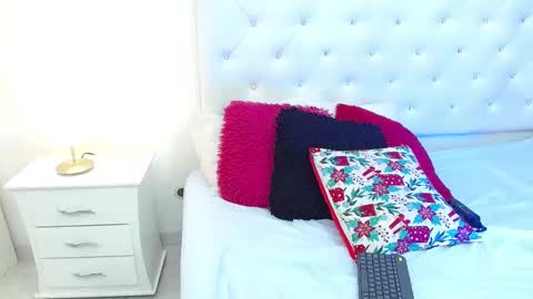 Jenny  online show from March 11, 2025, 5:02 pm