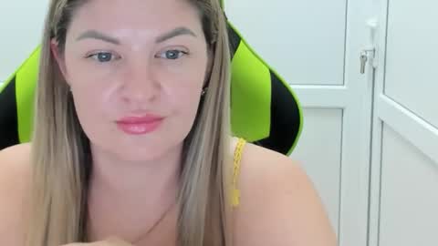 Snapshot of madison_smile chatting on May 31, 2026, 11:06 am Madison online show from May 31, 2026, 11:06 am