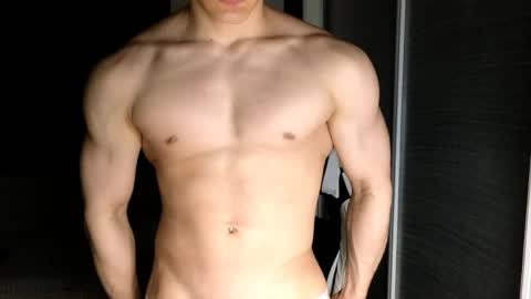 madisonboy2 online show from May 9, 2026, 11:21 pm
