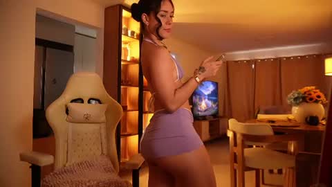 madisonlara online show from June 12, 2026, 8:41 pm