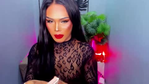 Snapshot of madisonwill_ chatting on December 2, 2025, 3:34 am MADISONWILL online show from December 2, 2025, 3:34 am