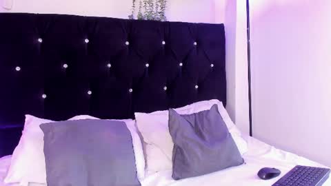 Snapshot of madissonkay chatting on June 10, 2026, 6:29 pm online show from June 10, 2026, 6:29 pm