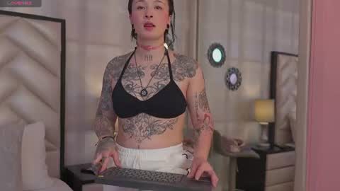 MadissonPayton online show from June 16, 2026, 1:25 pm