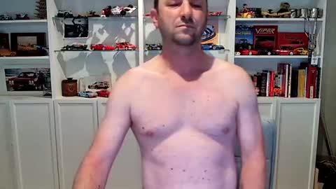 madmax3934 online show from June 20, 2026, 4:04 am