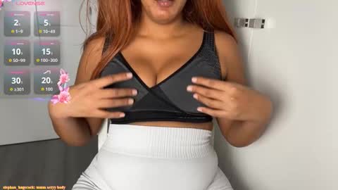 Snapshot of madsnextdoor chatting on October 14, 2025, 8:31 pm Maddie online show from October 14, 2025, 8:31 pm