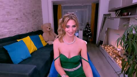 Madye Roberts online show from December 31, 2024, 8:45 pm