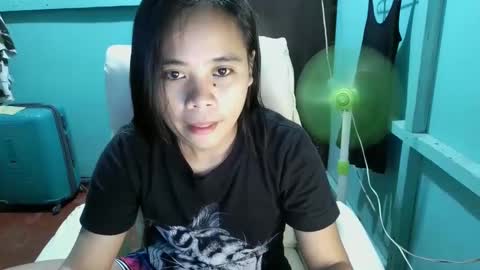 Snapshot of mae_lovers234xx chatting on January 7, 2025, 3:23 pm mae_lovers234xx online show from January 7, 2025, 3:23 pm