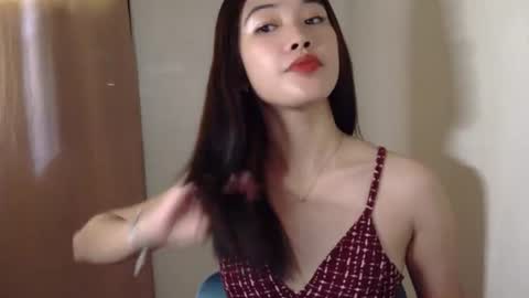 mae_luna online show from July 17, 2026, 4:08 am