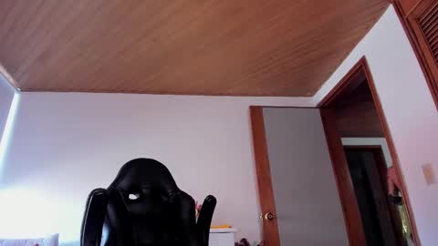 Maeve  schedule 11 am- 530 pm colombia time  online show from February 26, 2026, 2:16 pm