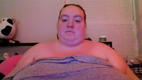 maeluxe online show from July 14, 2026, 4:06 am