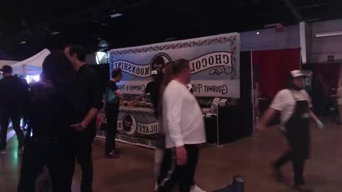 Snapshot of maevemads chatting on October 18, 2025, 10:21 pm Meaves online show from October 18, 2025, 10:21 pm