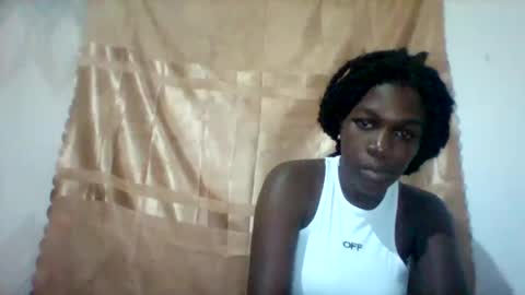 maevre_ online show from January 17, 2026, 5:27 pm