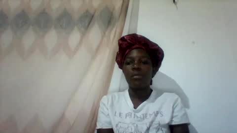 maevre_ online show from February 3, 2026, 3:37 am