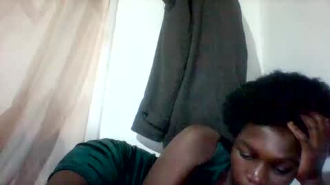 maevre_ online show from February 19, 2026, 9:11 pm