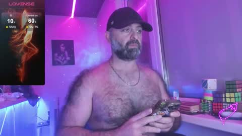 Magabear online show from November 4, 2025, 3:44 pm